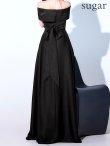 ブラック モデル：真優川咲　身長：158cm　着用サイズ：8号(Sサイズ)