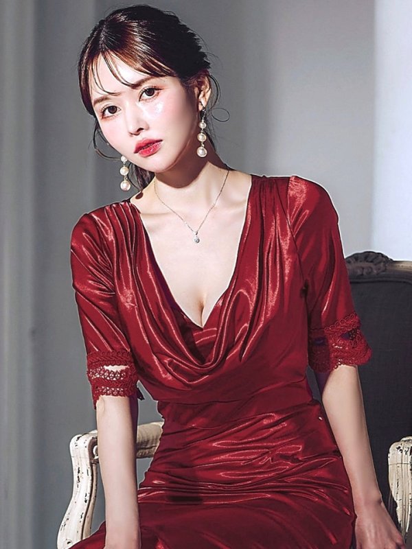 ワイン　モデル：ゆめ　身長：160cm　着用サイズ：8号(Sサイズ)