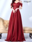 ガーネット モデル：真優川咲　身長：158cm　着用サイズ：8号(Sサイズ)