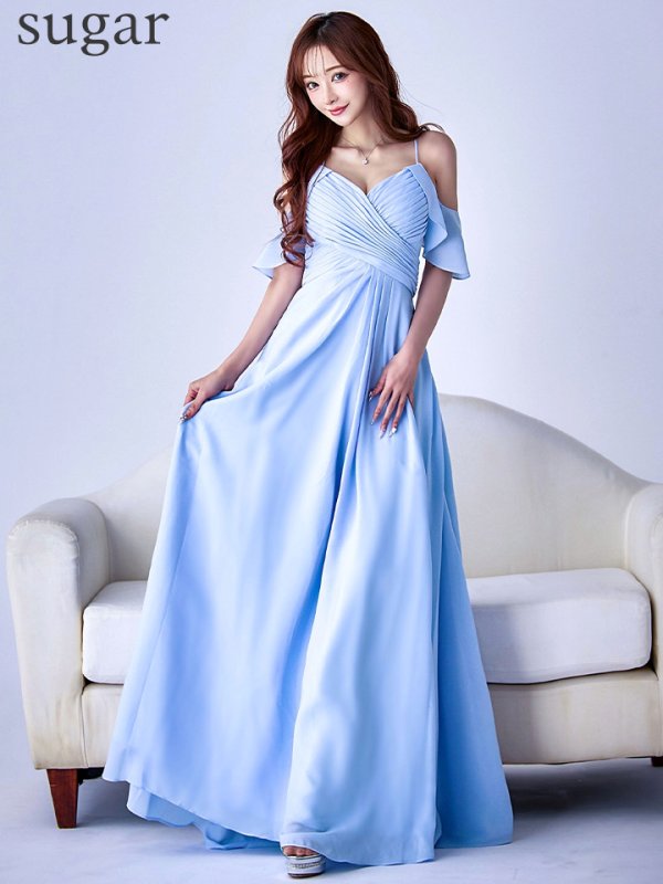 パウダーブルー モデル：真優川咲　身長：158cm　着用サイズ：8号(Sサイズ)