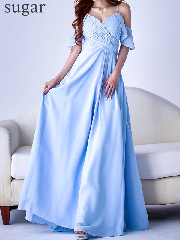 パウダーブルー モデル：真優川咲　身長：158cm　着用サイズ：8号(Sサイズ)