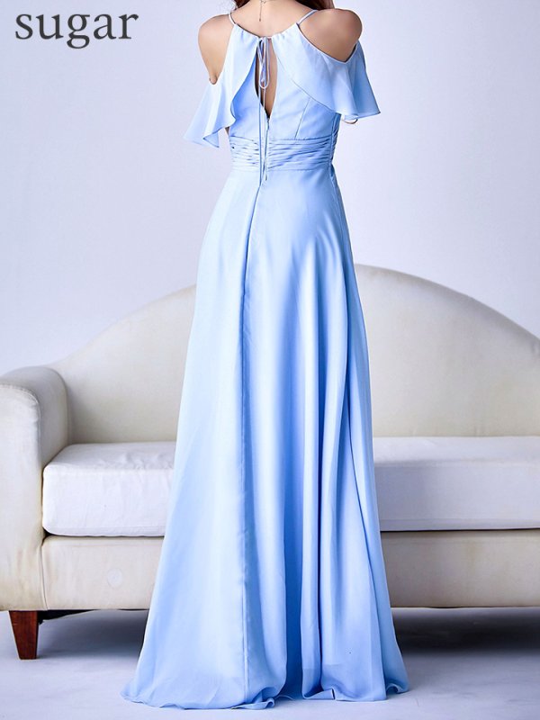 パウダーブルー モデル：真優川咲　身長：158cm　着用サイズ：8号(Sサイズ)