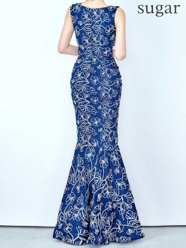 ネイビー　モデル：ゆめ　身長：160cm　着用サイズ：8号(Sサイズ)