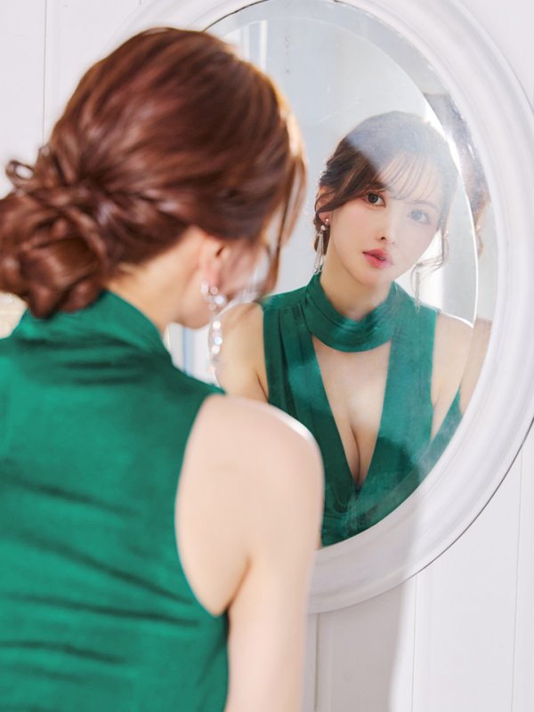 画像15: XSサイズあり【Veautt/ヴュート】【OF05】バストドレープ/ チョーカーデザイン/ ノースリーブ/ ストレッチ/ タイト/ ミディアムドレス/ キャバドレス (15)