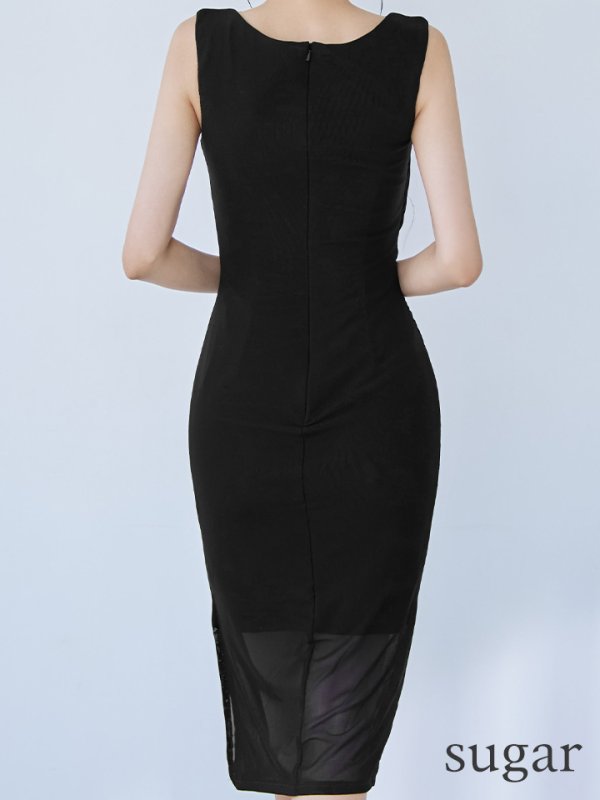 ブラック モデル：まおちゃる　身長：158cm　着用サイズ：XSサイズ