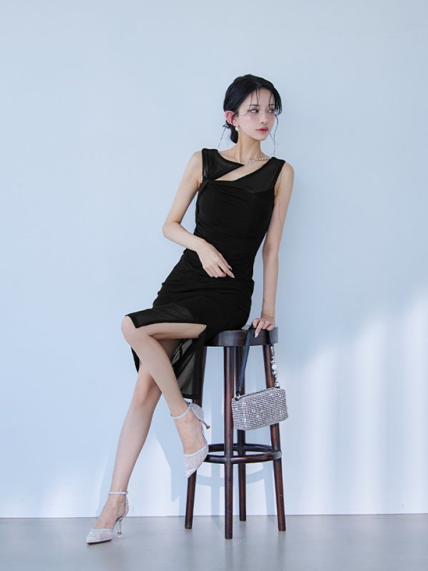 ブラック モデル：まおちゃる　身長：158cm　着用サイズ：XSサイズ