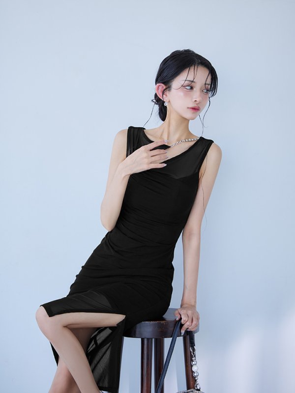 ブラック モデル：まおちゃる　身長：158cm　着用サイズ：XSサイズ