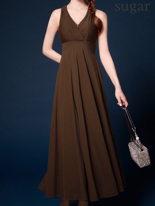 ブラウン　モデル：明日花キララ　身長162cm　着用サイズ：Sサイズ