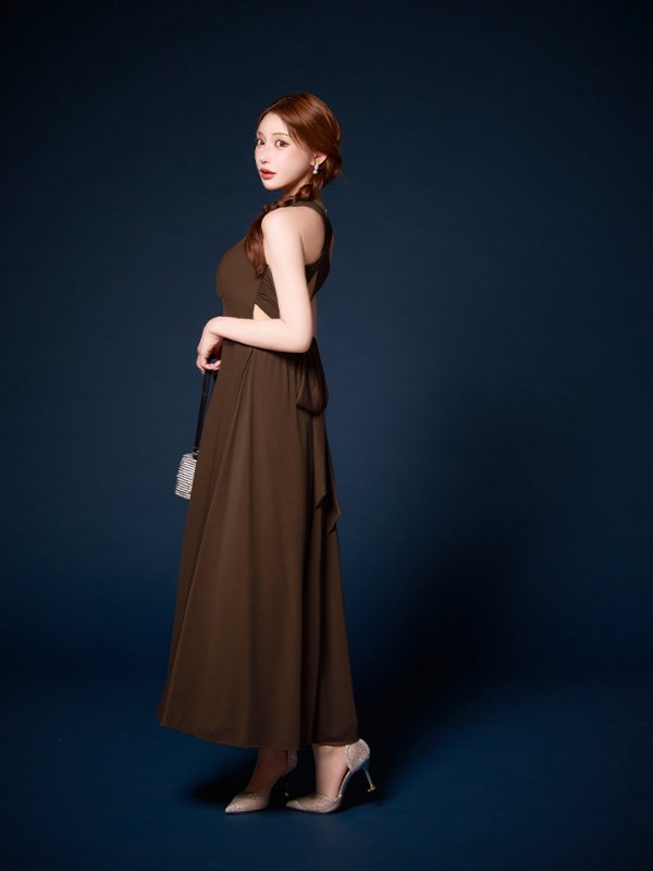 ブラウン　モデル：明日花キララ　身長162cm　着用サイズ：Sサイズ