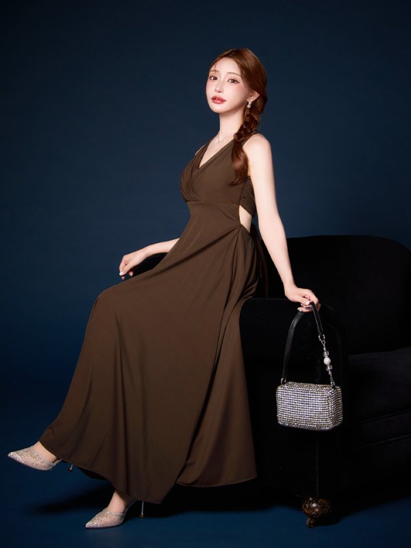 ブラウン　モデル：明日花キララ　身長162cm　着用サイズ：Sサイズ