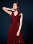 ワインレッド　モデル：明日花キララ　身長162cm　着用サイズ：Sサイズ