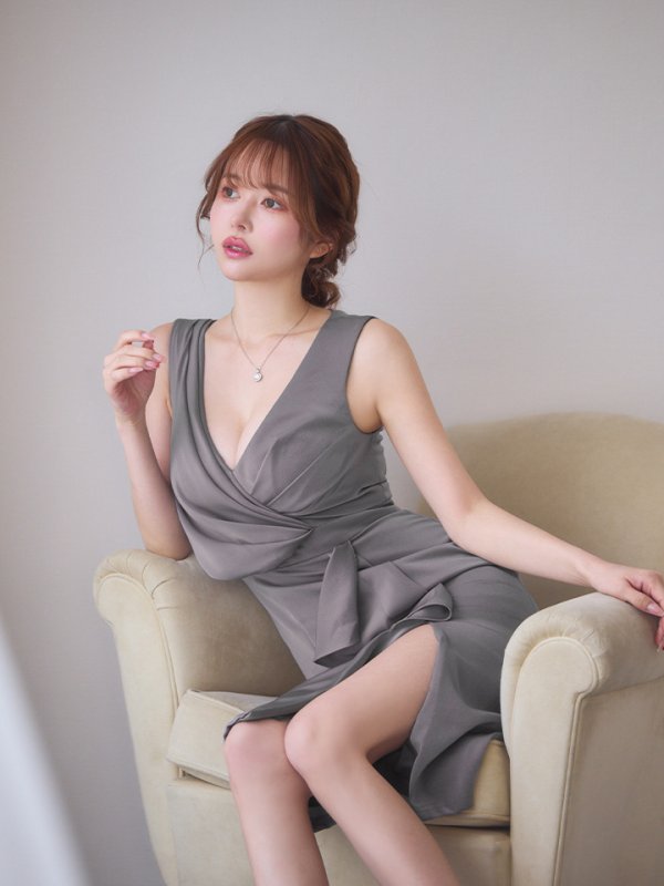 グレー モデル：ゆめ　身長：160cm　着用サイズ：Sサイズ