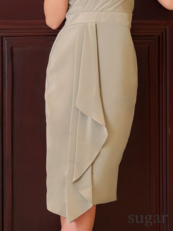 グレージュ　モデル：カレン　身長：153cm　着用サイズ：Sサイズ