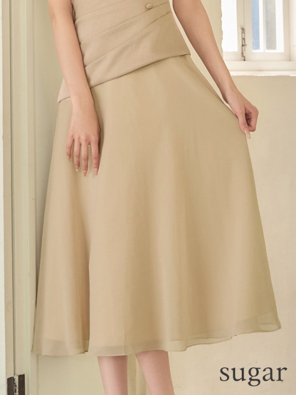 ベージュ：モデル：あすか　身長：170cm　着用サイズ：Sサイズ