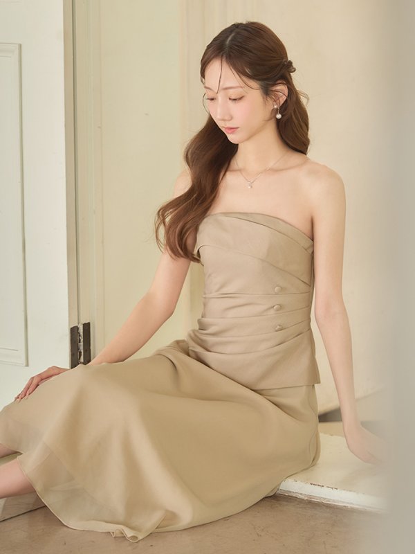 ベージュ：モデル：あすか　身長：170cm　着用サイズ：Sサイズ