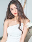 画像9: XSサイズあり【Veautt/ヴュート】【OF05】アシンメトリーショルダー/ ビジューパールベルト/ ワンカラー/ スリット/ タイト/ ミディアムドレス/ キャバドレス (9)