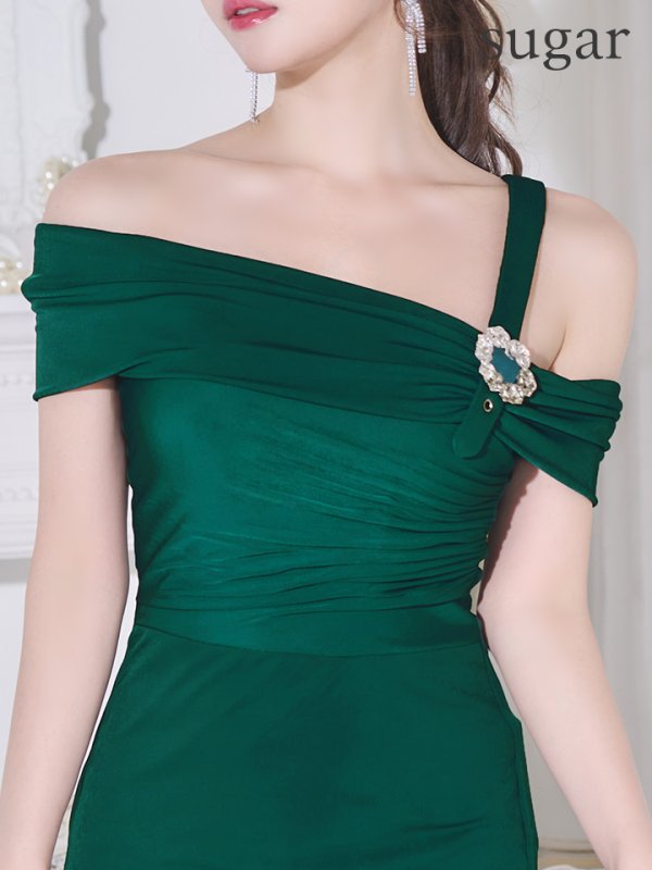 画像22: XSサイズあり【Veautt/ヴュート】【OF05】バックルデザイン/ オフショルダー/ ビジュー/ サイドファスナー/ タイト/ ミディアムドレス/ キャバドレス (22)