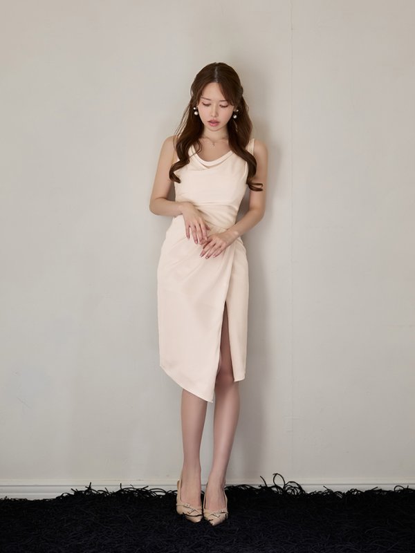 アイボリーベージュ　モデル：ゆめ　身長：160cm　着用サイズ：Sサイズ