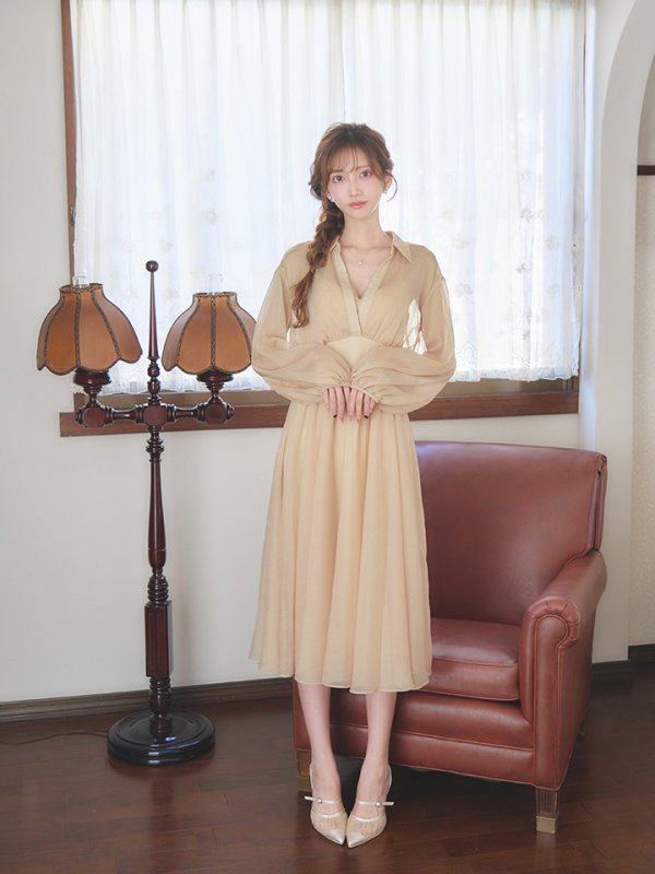 ベージュ モデル：あすか　身長：170cm　着用サイズ：Sサイズ