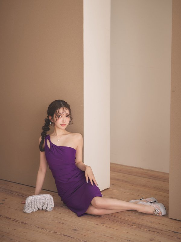 パープル　モデル：朝陽凪　身長：156cm　着用サイズ：XSサイズ