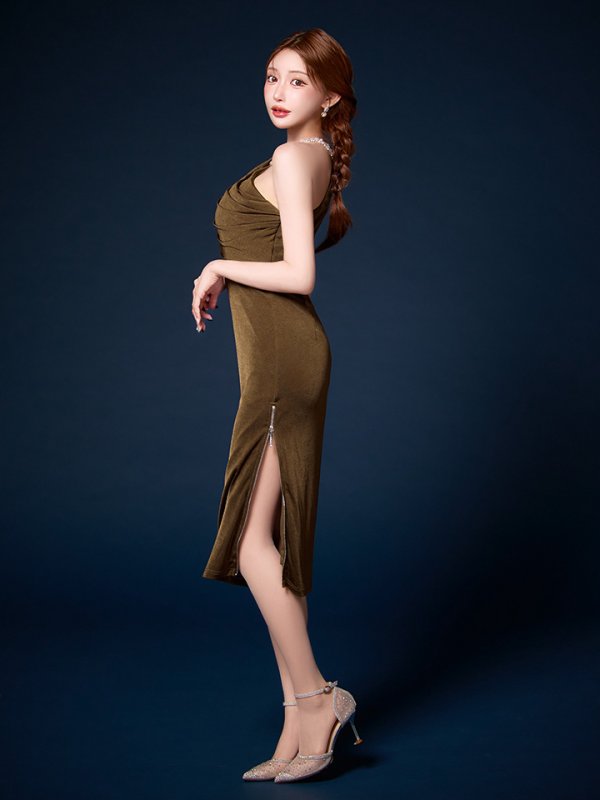 ブラウン モデル:明日花キララ 身長:162cm サイズ:XSサイズ