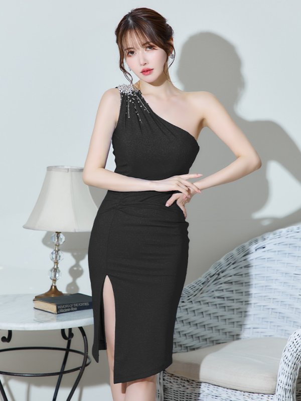 画像27: XSサイズあり【Veautt/ヴュート】【OF05】ワンショルダー/ ビジュー/ ウエストギャザーカット/ タイト/ ミディアムドレス/ キャバドレス (27)