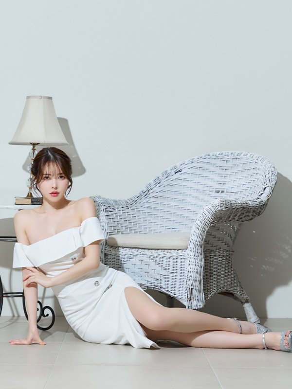 画像13: XSサイズあり【Veautt/ヴュート】【OF05】フロントボタン/ タックデザイン/ オフショルダー/ タイト/ ミディアムドレス/ キャバドレス (13)