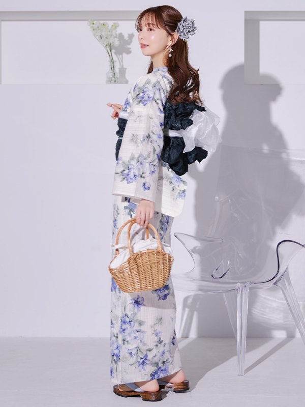 モデル：麻亜里　身長：160cm　着用サイズ：Fサイズ