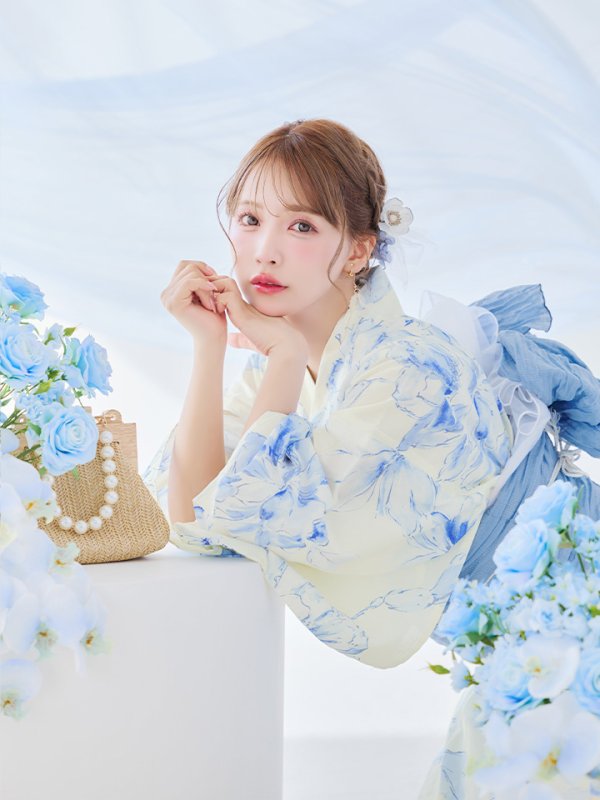 モデル:三上悠亜 身長159cm 着用サイズ:Fサイズ