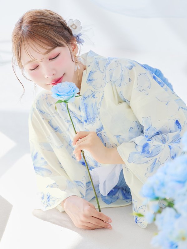 モデル:三上悠亜 身長159cm 着用サイズ:Fサイズ