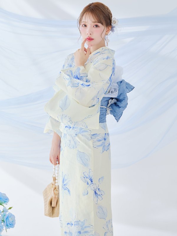 モデル:三上悠亜 身長159cm 着用サイズ:Fサイズ