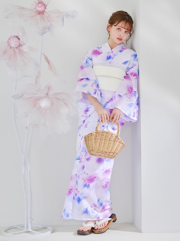 モデル:加藤ナナ 身長:160cm 着用サイズ:Fサイズ