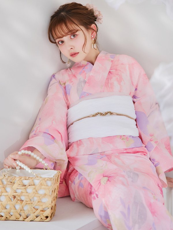 モデル:加藤ナナ 身長:160cm 着用サイズ:Fサイズ