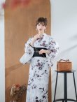 画像12: 【即日発送】ニュアンスモノトーンフラワー浴衣 OBI-siwa-200-kj-1-B / HIMO-900-yn-4-GYxGY / HEKO-800-sb-5-WH / YA-73-kn-GY / GETA-01-kj-3-IV/ [YMT] (12)