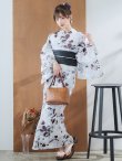 画像2: 【即日発送】ニュアンスモノトーンフラワー浴衣 OBI-siwa-200-kj-1-B / HIMO-900-yn-4-GYxGY / HEKO-800-sb-5-WH / YA-73-kn-GY / GETA-01-kj-3-IV/ [YMT] (2)