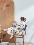 画像11: 【即日発送】水彩風モノトーンフラワー浴衣 OBI-g-500-kj-9-NV / HIMO-900-yn-4-GYxGY / HEKO-800-sb-5-WH / YA-953-kn-BL / YA-1081-kj-BL / GETA-01-kj-3-IV[YMT] (11)