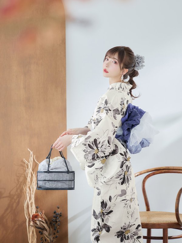 画像13: 【即日発送】水彩風モノトーンフラワー浴衣【浴衣３点セット 浴衣/帯/下駄】[YMT] (13)