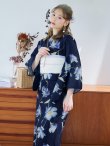 画像11: 【即日発送】ネイビー＆ブルー牡丹浴衣 OBI-siwa-202-ok-5-IV / HIMO-900-yn-5-IV / HEKO-800-sb-5-WH / YA-1025-wk-BL / GETA-02-ok-2-IV [YMT] (11)