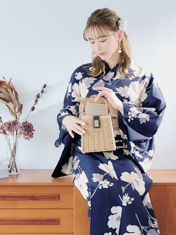 画像10: 【即日発送】ネイビー×ホワイトフラワー浴衣【浴衣３点セット 浴衣/帯/下駄】[YMT] (10)