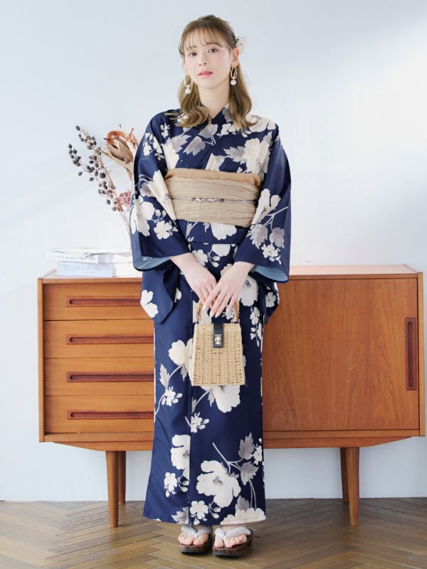 画像15: 【即日発送】ネイビー×ホワイトフラワー浴衣【浴衣３点セット 浴衣/帯/下駄】[YMT] (15)