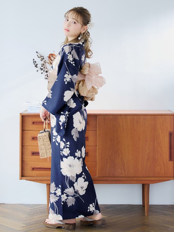 画像3: 【即日発送】ネイビー×ホワイトフラワー浴衣【浴衣３点セット 浴衣/帯/下駄】[YMT] (3)