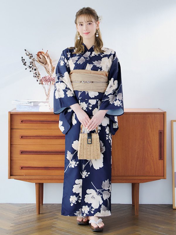 画像4: 【即日発送】ネイビー×ホワイトフラワー浴衣【浴衣３点セット 浴衣/帯/下駄】[YMT] (4)
