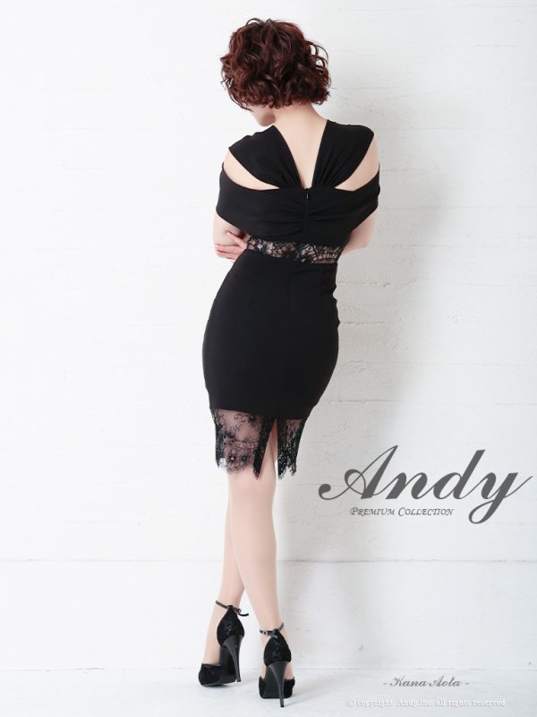 ブラック モデル：青田夏奈　身長：163cm　着用サイズ：Sサイズ