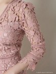 画像7: 【ANDY/アンディ】ワンカラー/ 総ケミカルレース/ 七分袖/ 袖あり/ タイト/ ミディアムドレス/ キャバドレス[OF05] (7)