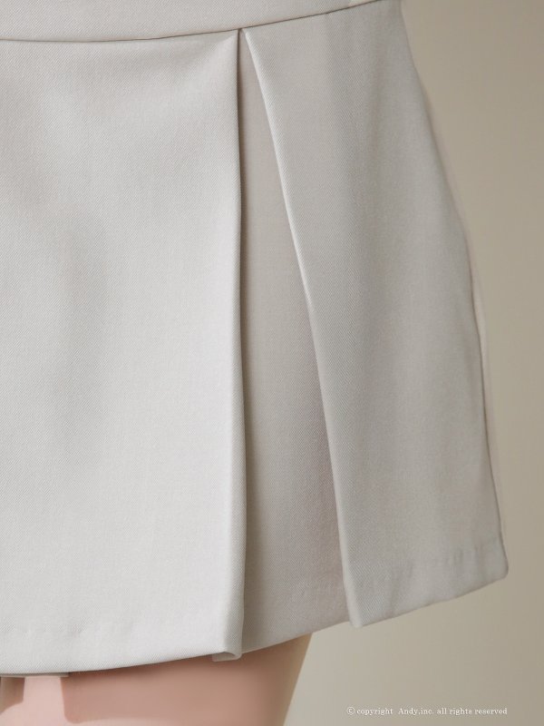 ベージュ モデル：あみ　身長：163cm　着用サイズ：Sサイズ