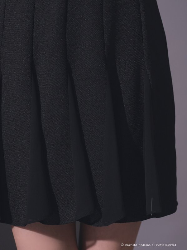 ブラック　モデル：七瀬みほ　身長：162cm　着用サイズ：Sサイズ
