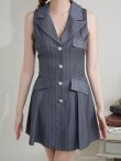 画像13: XSサイズあり【ANDY/アンディ】襟付き/ ストライプ/ ビジューボタン/ ノースリーブ/ Vネック/ フレア/ ミニドレス/ キャバドレス[OF05] (13)