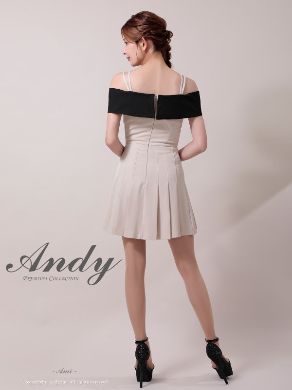 ベージュ　モデル：あみ　身長：163cm　着用サイズ：Sサイズ