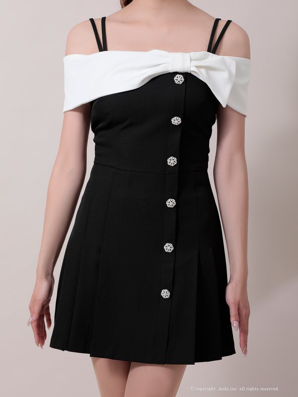 ブラック　モデル：あみ　身長：163cm　着用サイズ：Sサイズ