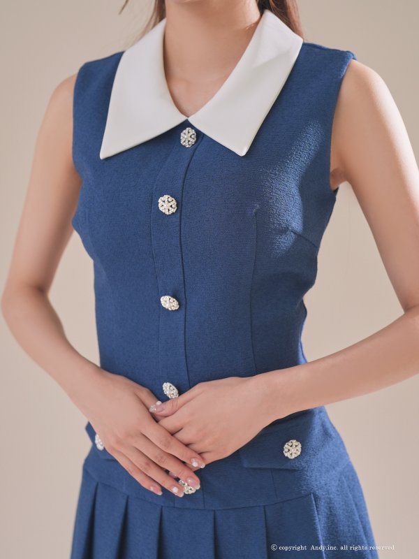 ネイビー モデル：七瀬みほ　身長：162cm　着用サイズ：Sサイズ